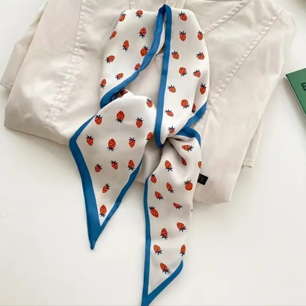 4 pcs. Satin Printed Twillys/Scarves - Picture 2 of 10